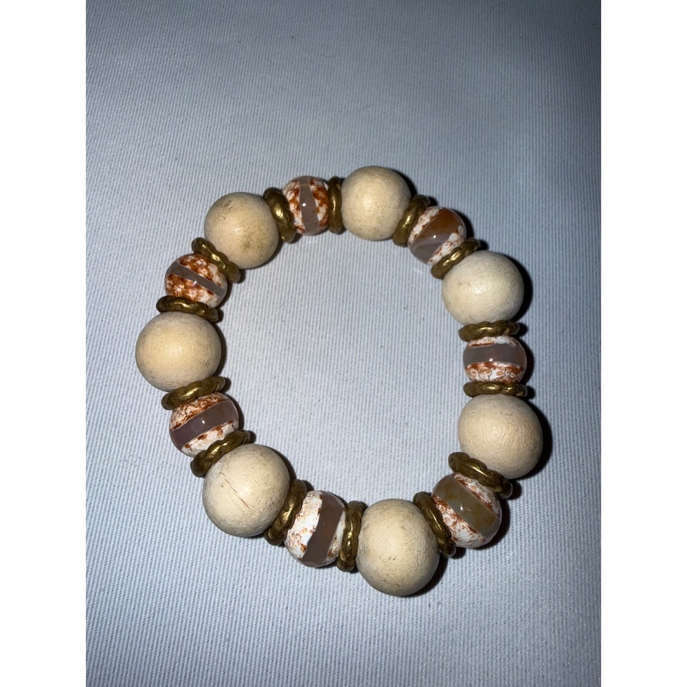 Boho Wood and Agate Style Bead Stretch Bracelet Cream Brown Gold Tone Earthy